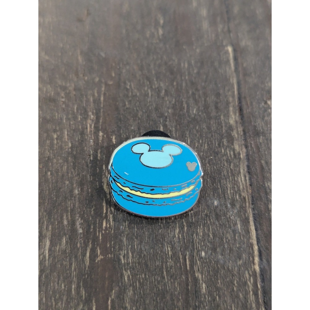 Disney Pin Hidden Mickey Macaron Treats Blue Cookie Authentic Enamel Pin